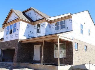 624 Goldfinch Dr, Beavercreek, OH 45434