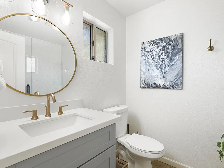 8549 E Mitchell Dr — Photo 25