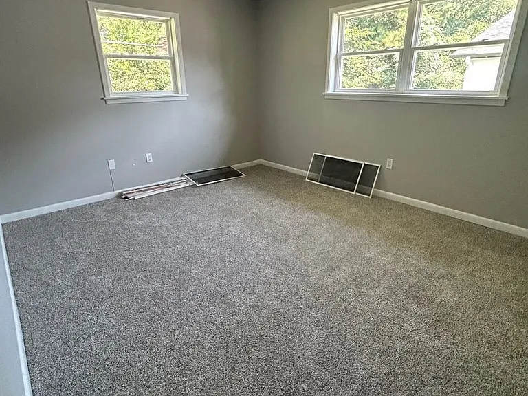 711 Melody Ln #B8 — Photo 9