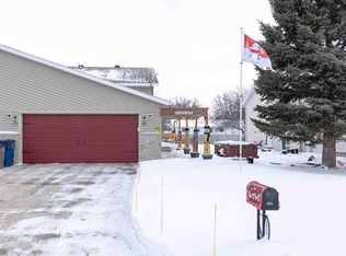 1224 7th St N, Moorhead, MN