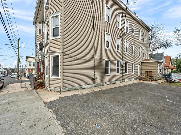 1145-1149 Ogden Street Ext — Photo 26