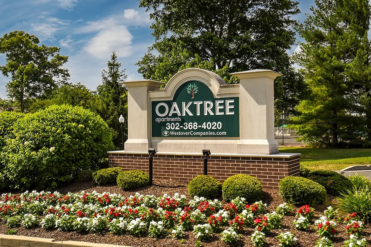 OakTree Apartments — Photo 1