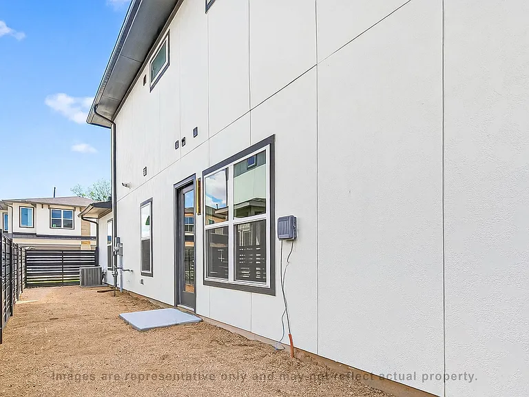 10719 Mason Rd — Photo 41