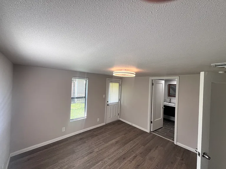314 Williams St — Photo 9