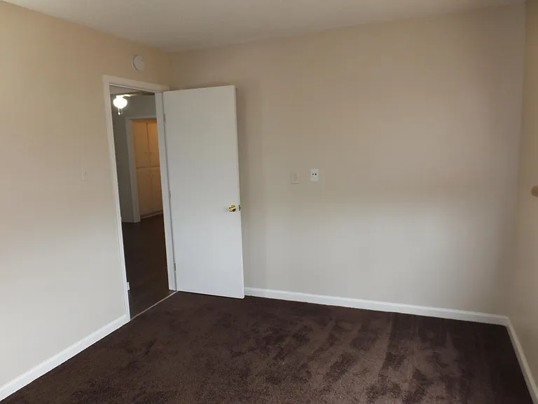 6890 N Paramount Blvd #12 — Photo 7