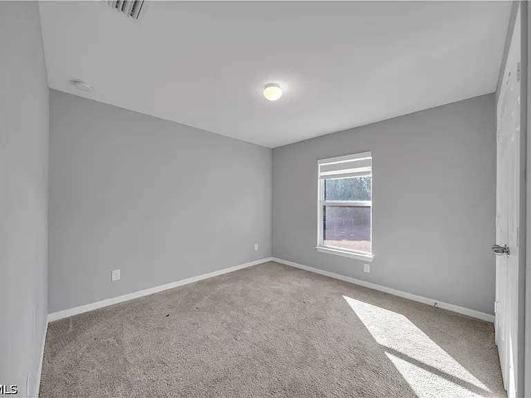 2617 53rd St W — Photo 10