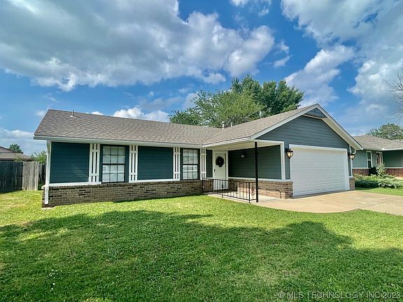 2nd image of 9423 E Aspenwood Dr