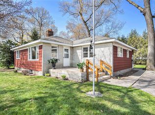 17219 Railroad Ave, Spring Lake, MI 49456