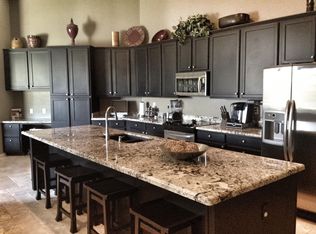 7945 W Louise Dr, Peoria, AZ 85383
