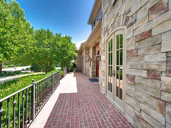 5th image of 1450 Willowbrooke Cir