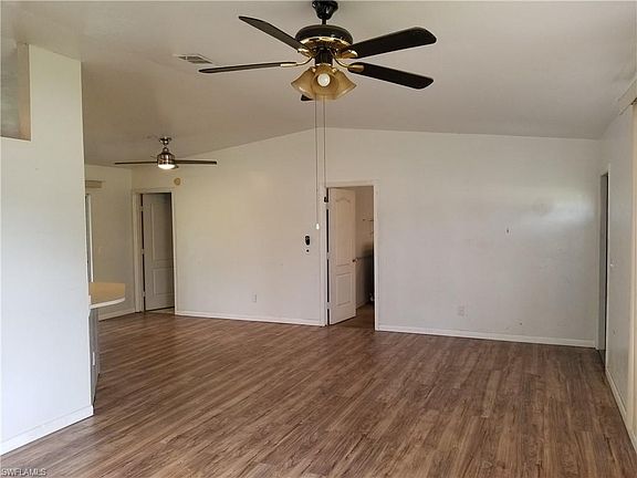 2nd image of 3806 Lee Blvd