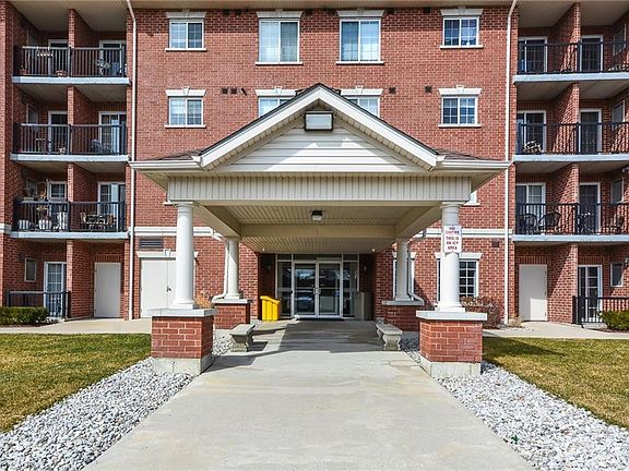 2nd image of 415 Grange Rd