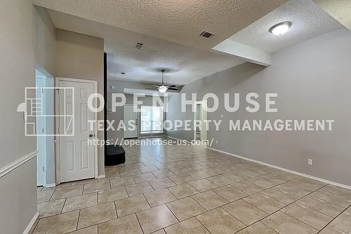 6921 Black Wing Dr — Photo 7
