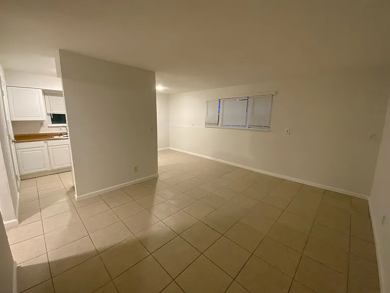 211 Snead Dr — Photo 5