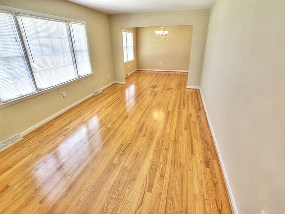 2nd image of 792 Condon Dr