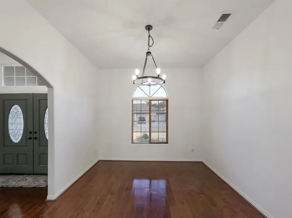 11804 Irwindale Ave, Bakersfield, CA 93312