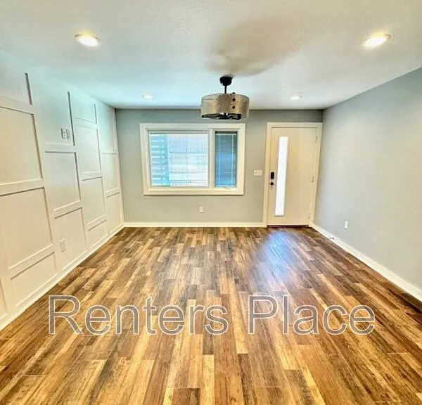 807 S Trenton Ave #2 — Photo 4