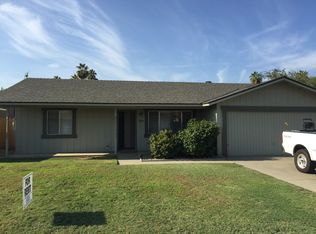 1809 W Vine Ave, Visalia, CA 93291