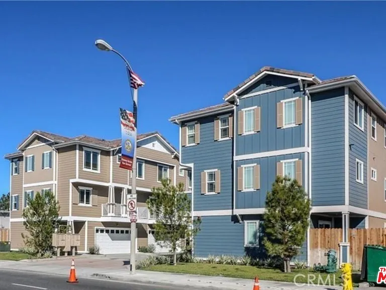 9559 Firestone Blvd #C — Photo 1