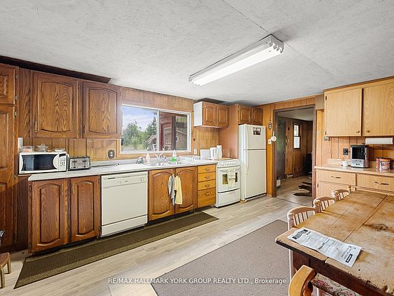 5th image of 40630 W Shore Rd