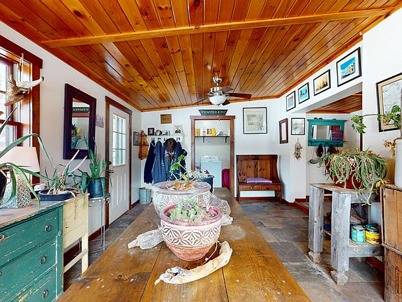 2nd image of 225 Fairy Lake Road