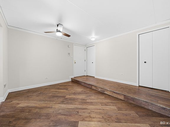 4th image of 5237 James Ln APT 1217