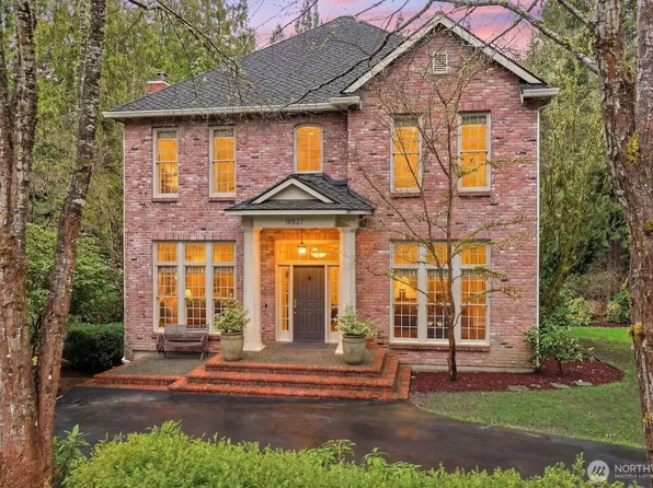 19827 223rd Avenue NE, Woodinville, WA 98077