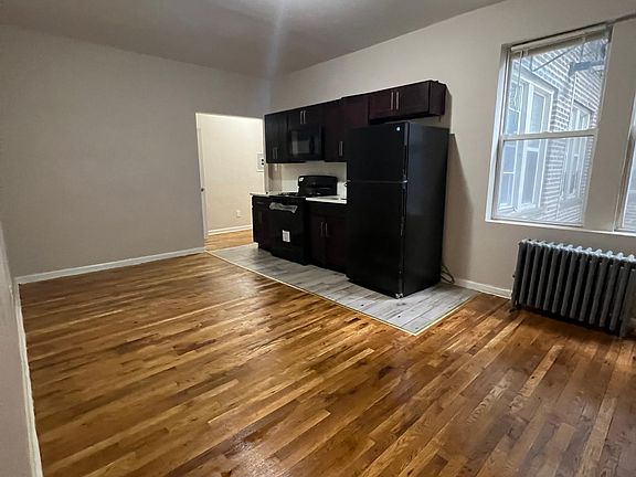 2nd image of 384 Union Ave #109