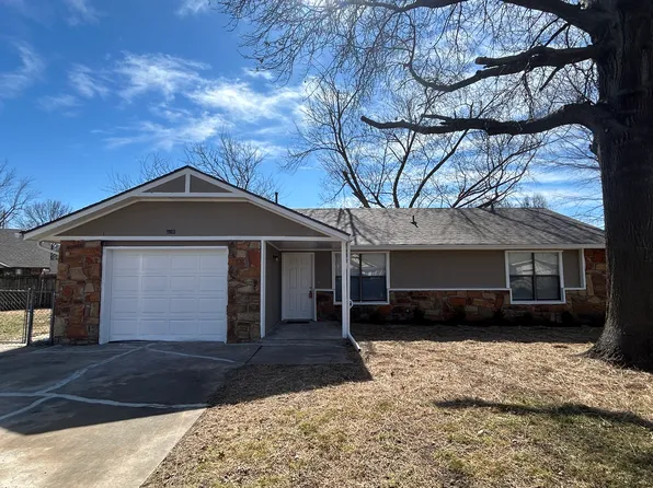 1103 W 20th St, Claremore, OK 74017
