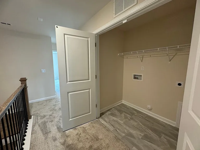 877 Falls Grove Trl — Photo 20
