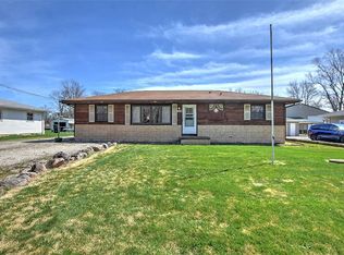 4896 N Kruse Rd, Mount Zion, IL 62549
