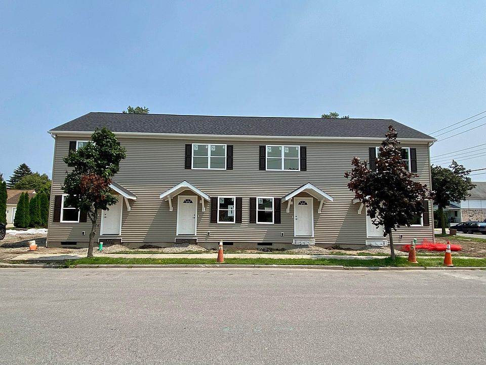 1st image of 82 Gates St #1