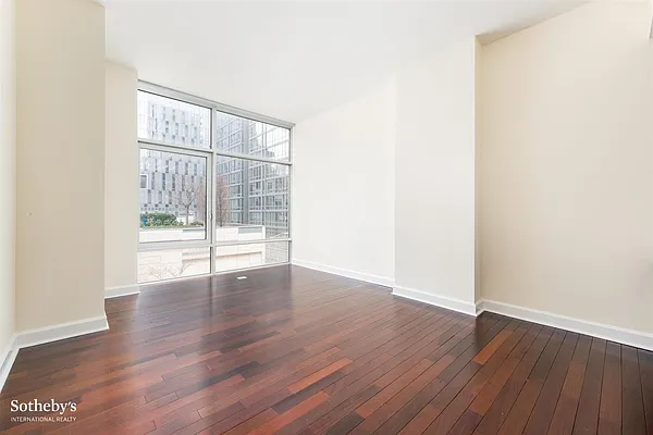 Sold by Sotheby's International Realty | media 14