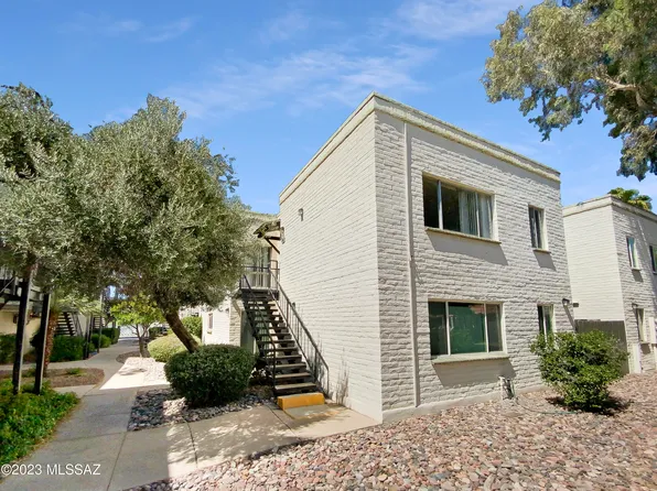 8450 E Old Spanish Trl APT 208, Tucson, AZ 85710