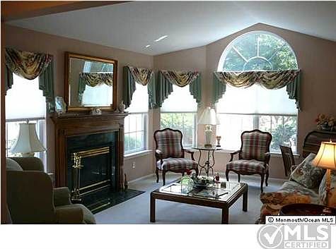 3rd image of 8 Morning Glory Ln