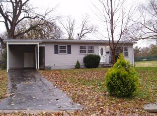 11201 Saint Shawn Ln, Saint Ann, MO 63074
