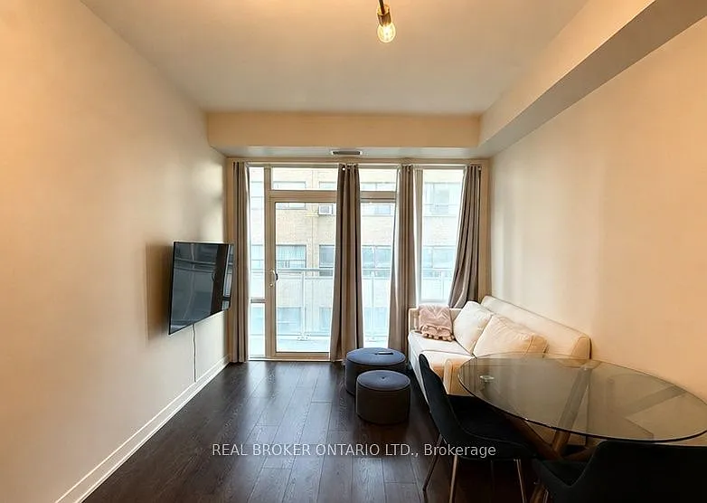 223 Saint Clair Ave W #713