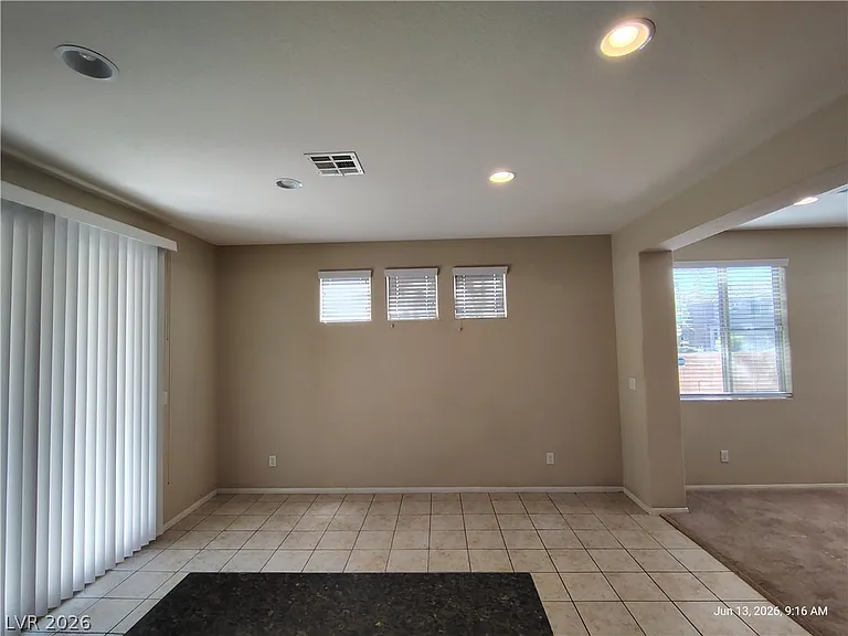 9626 Abbey Pond Ave — Photo 4