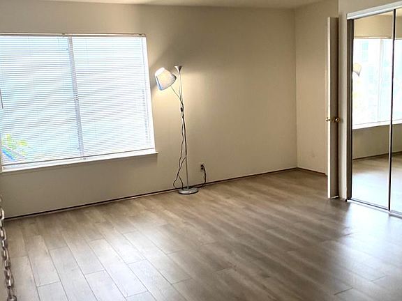 2nd image of 2218 Haste St #10721030