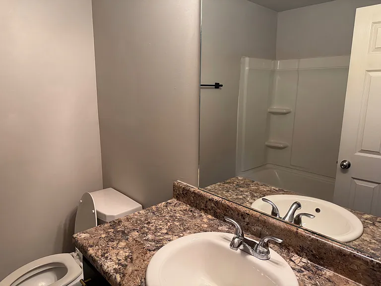 4704 Judes Park — Photo 9