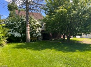 51 Edge Rd, Phillipsburg, NJ 08865