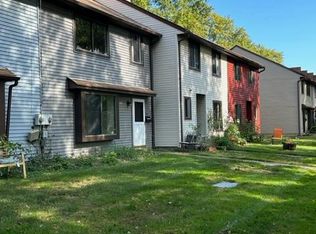 567 Edison Dr, East Windsor, NJ 08520