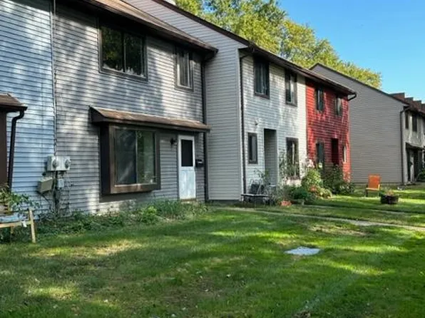 567 Edison Dr, East Windsor, NJ 08520