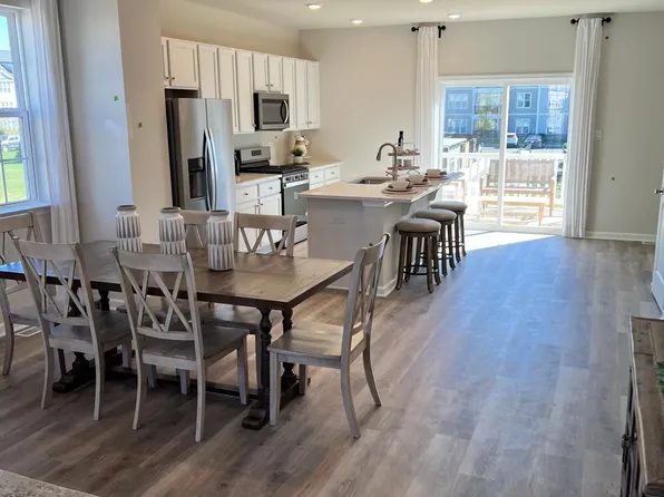 245 Macoun Way, Glassboro, NJ