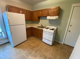 593 Main St APT 7, Westbrook, ME 04092