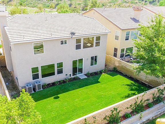 3rd image of 17449 Honey Maple St