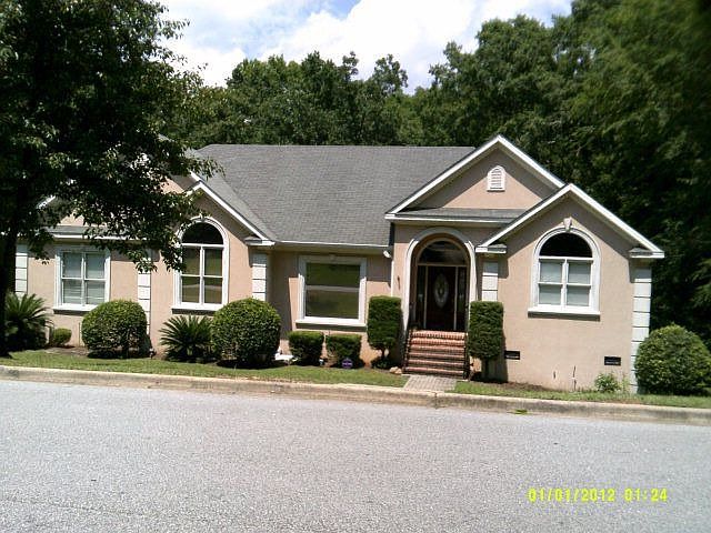 1st image of 2042 Pheasant Creek Dr
