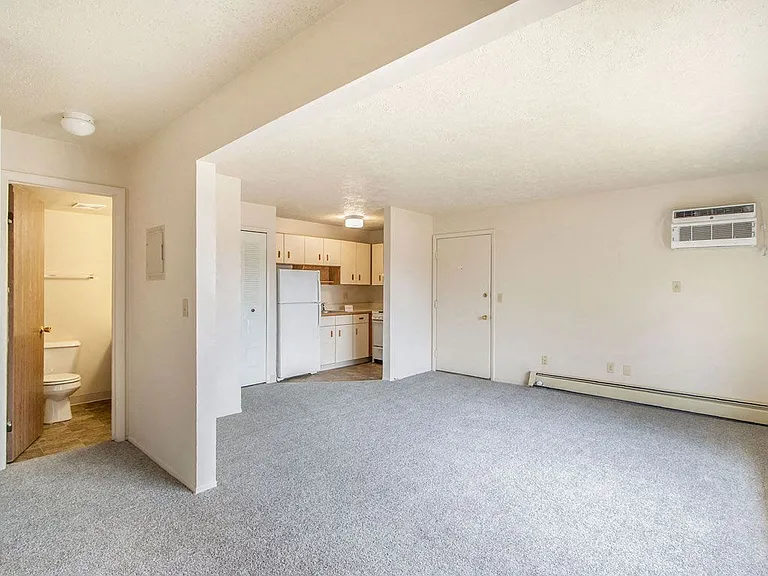 Concord Place Apartments — Photo 43