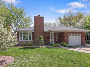 339 Cambridge Rd, Des Plaines, IL 60016