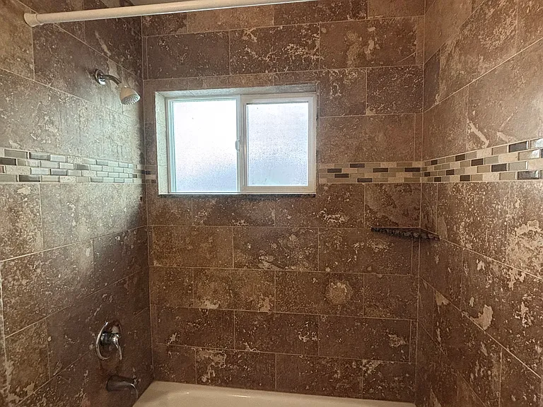 890 Lakeview Ave #3 — Photo 7